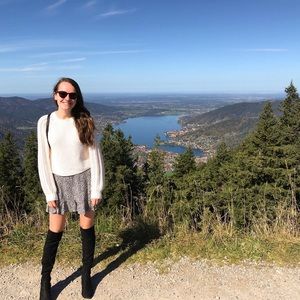 Meet your Posher, Sylvia